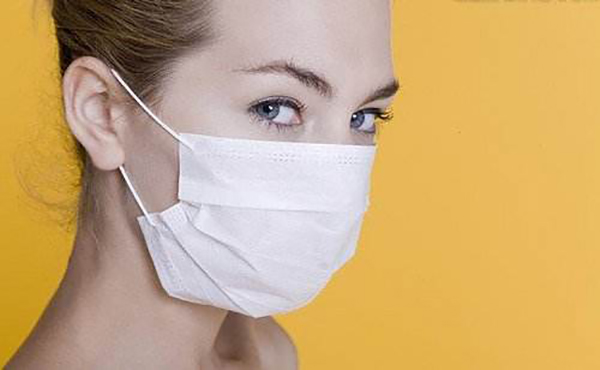 最新口罩佩戴要求下的日常生活温情体验